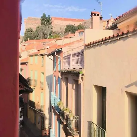 Studio For 4 People * コリウール