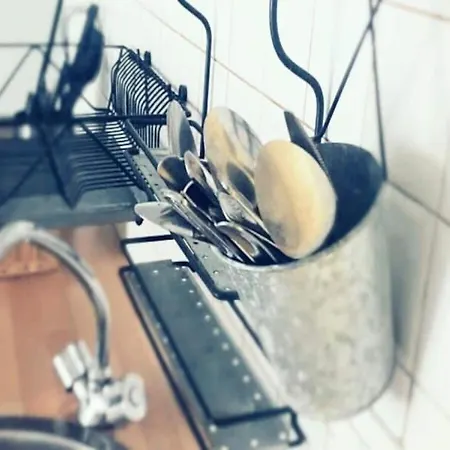 Studio For 4 People アパート コリウール